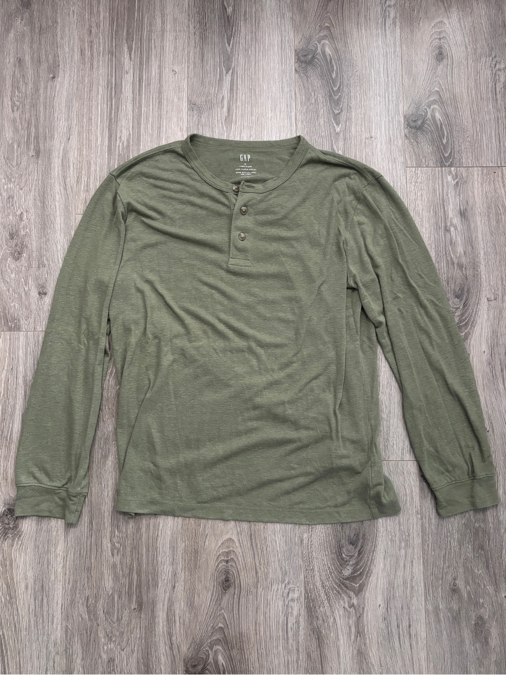 GAP Men’s Olive Green Long-Sleeve Henley Tee